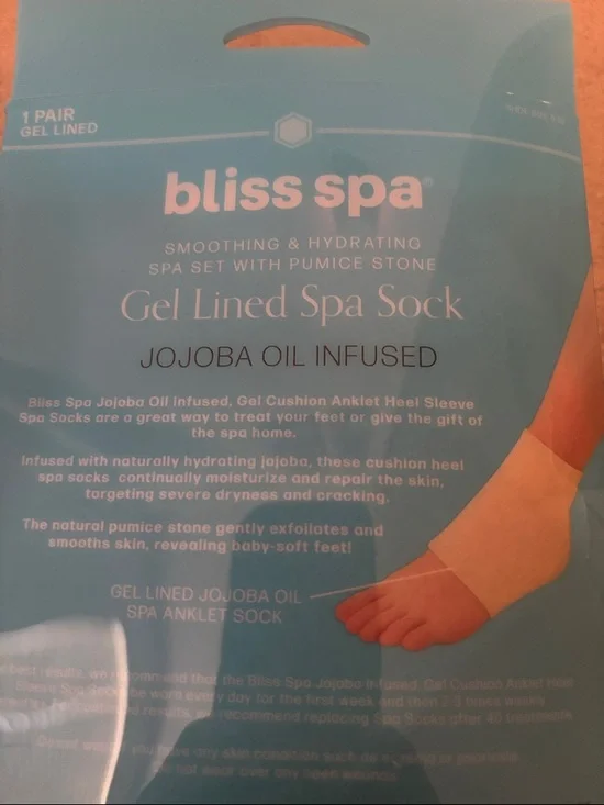 bliss spa Gel Lined Spa Sock  and  pumice stone - Picture 3 of 4